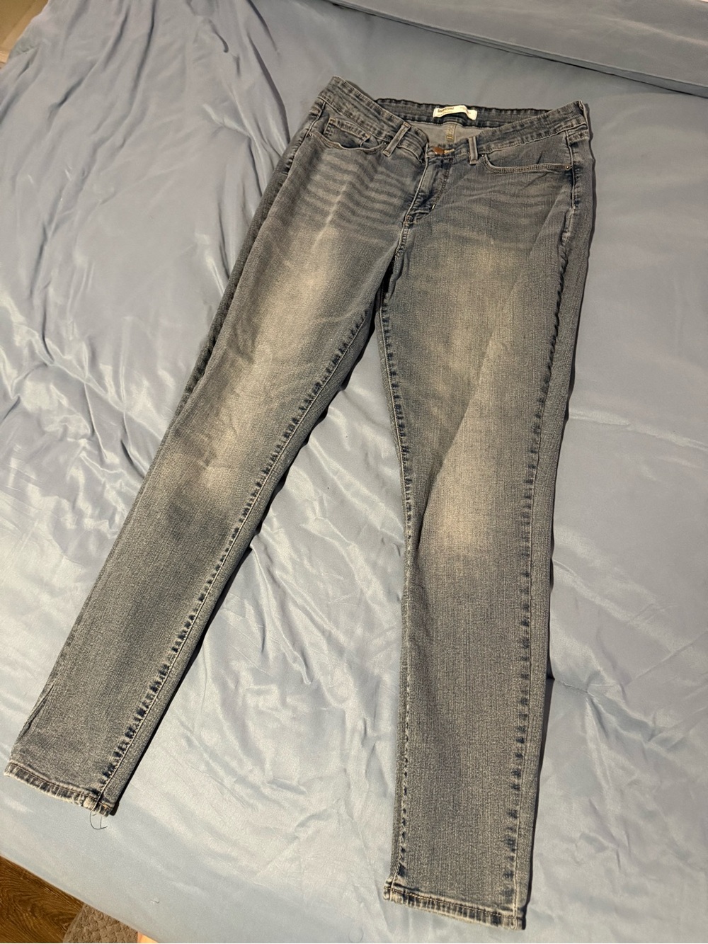 Signature by Levi Strauss Women's Fade Blue Skinny Jeans